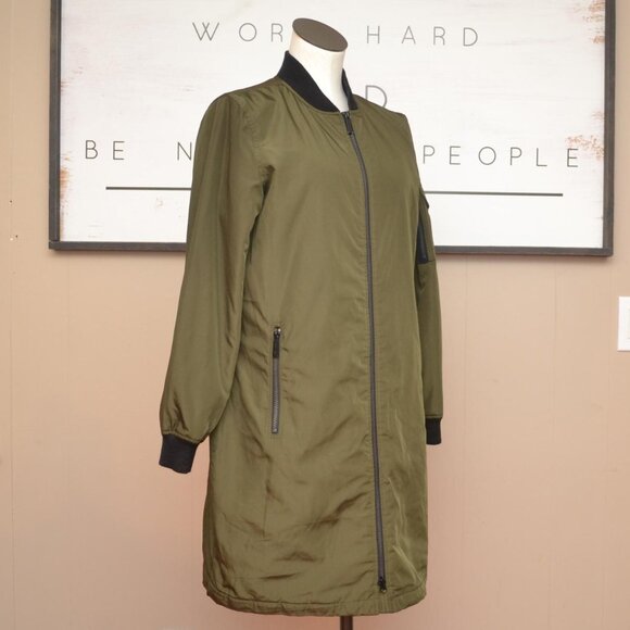 Michael Kors Women's Lined Trench Coat Pre Owned Excellent Condition MED - Picture 1 of 7